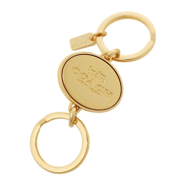Coach Signature C Turnlock Valet Keyring in Goldtone - Picture 5 of 9